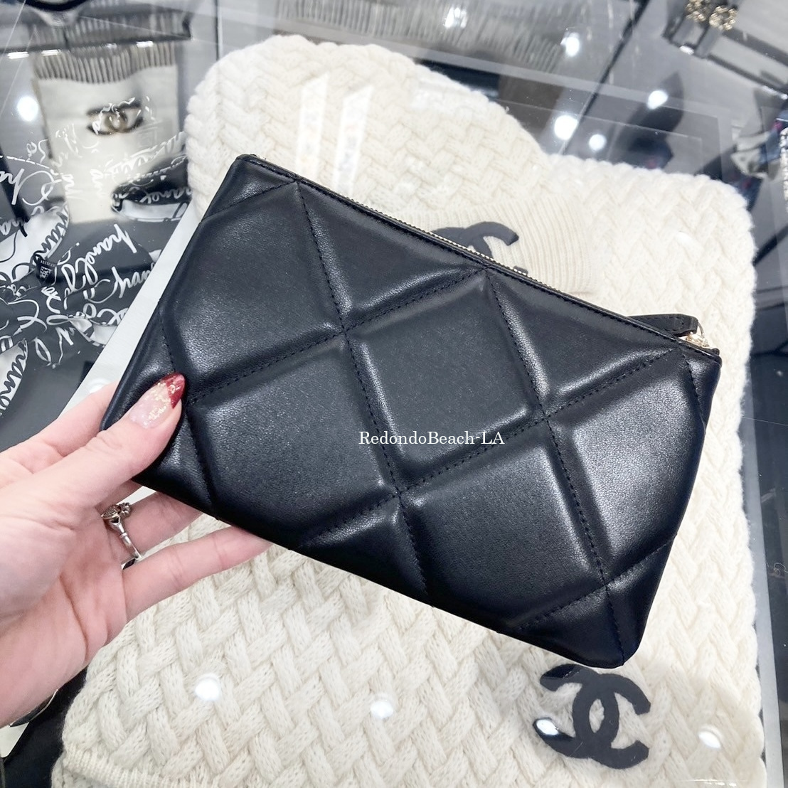 【小物入れ＆旅行に大活躍】CHANEL★ポーチ★クラッチバックにも 小物入れ＆旅行に大活躍】CHANEL☆ポーチ☆クラッチバックにも
