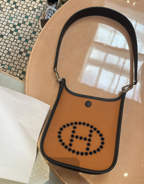 《小さめサイズで使いやすい♪》HERMES ネオ エヴリン 16