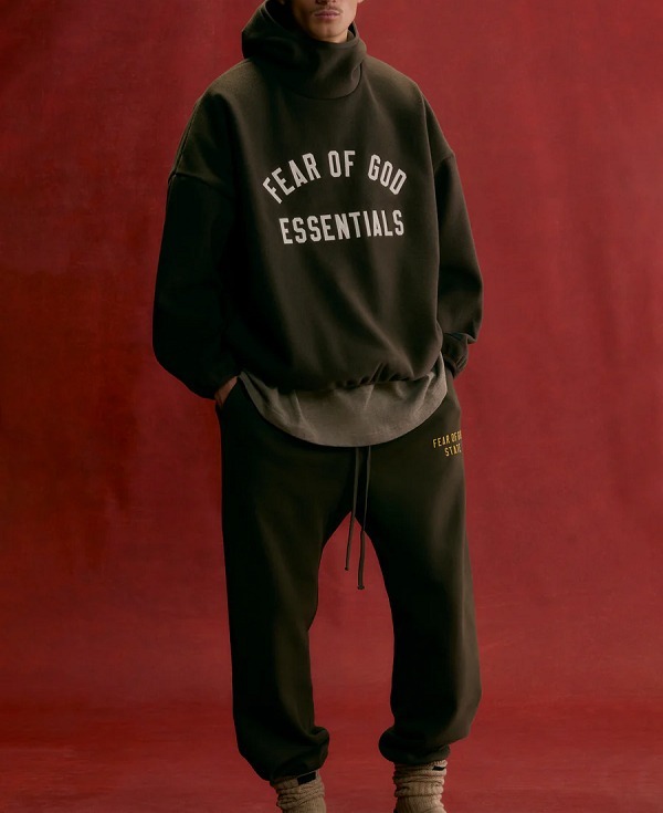 【Fear of God】ESSENTIALS 起毛パーカー [着回し力抜群★人気] Fear of God】ESSENTIALS 起毛パーカー [着回し力抜群☆人気]
