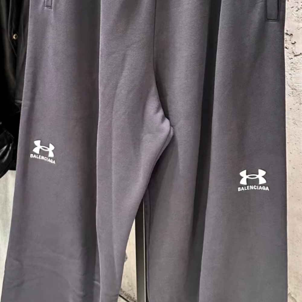 《コラボ》【BALENCIAGA】Under Armour バギー トラック パンツ