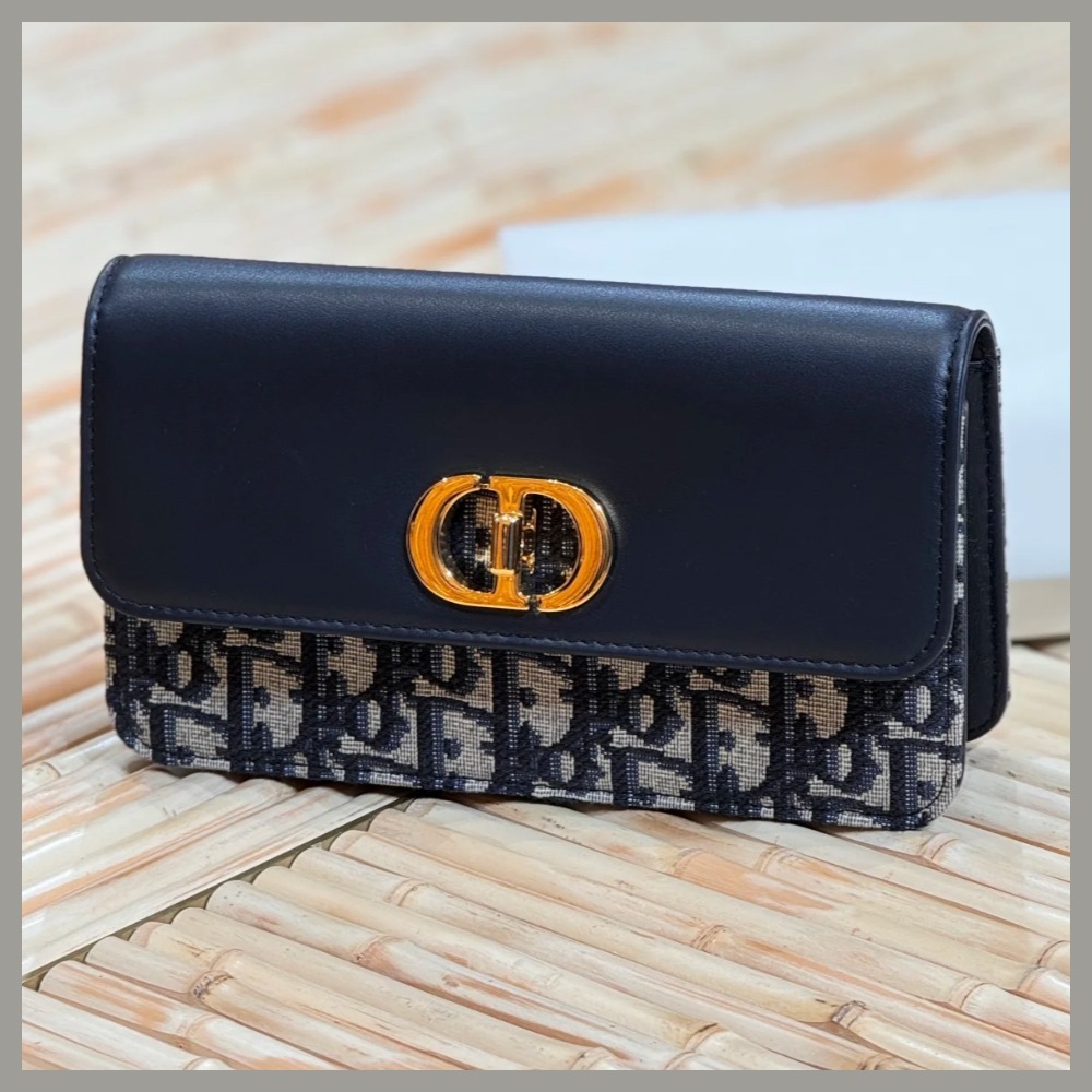 【コンパクトさがエレガント♪】DIOR Miss Caro チェーンポーチ