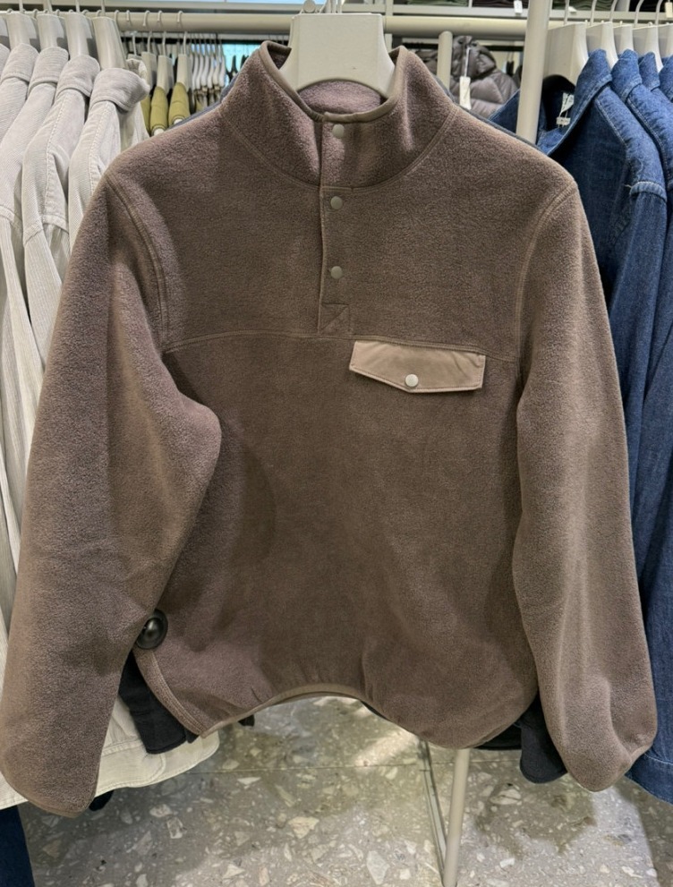 “ARKET” ハーフプラケットフリースTOP