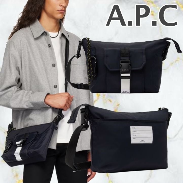 【関税込み】A.P.C. ネイビー Trek サッチェルバッグ メンズ A.P.C. ネイビー Trek サッチェルバッグ ブラック | Lyst