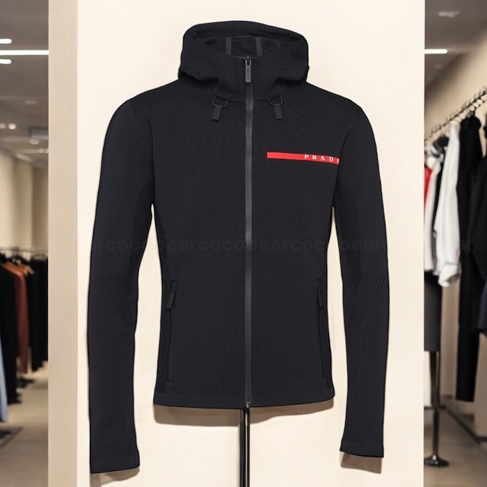 ☆PRADA☆プラダ テクニカルファブリックのスウェットシャツ
