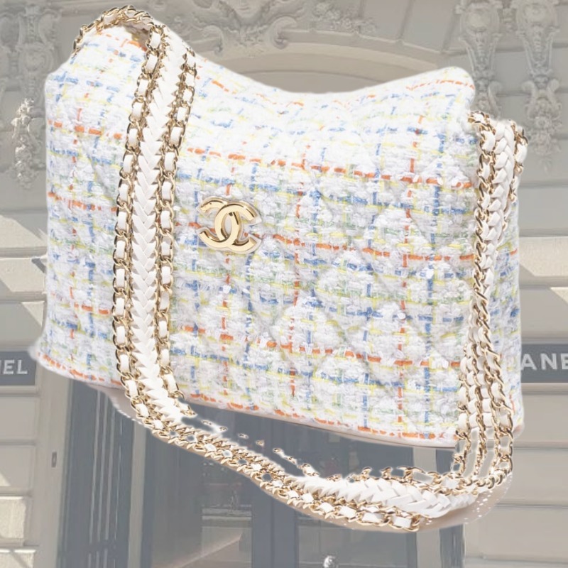 ★クアドラプルチェーン★【CHANEL】可愛い柄ツイードショルダー