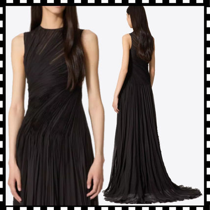 VIP特価★ヴァレンティノ☆シルクのプリーツワンピース シルク VALENTINO(ヴァレンティノ) ワンピース(レディース
