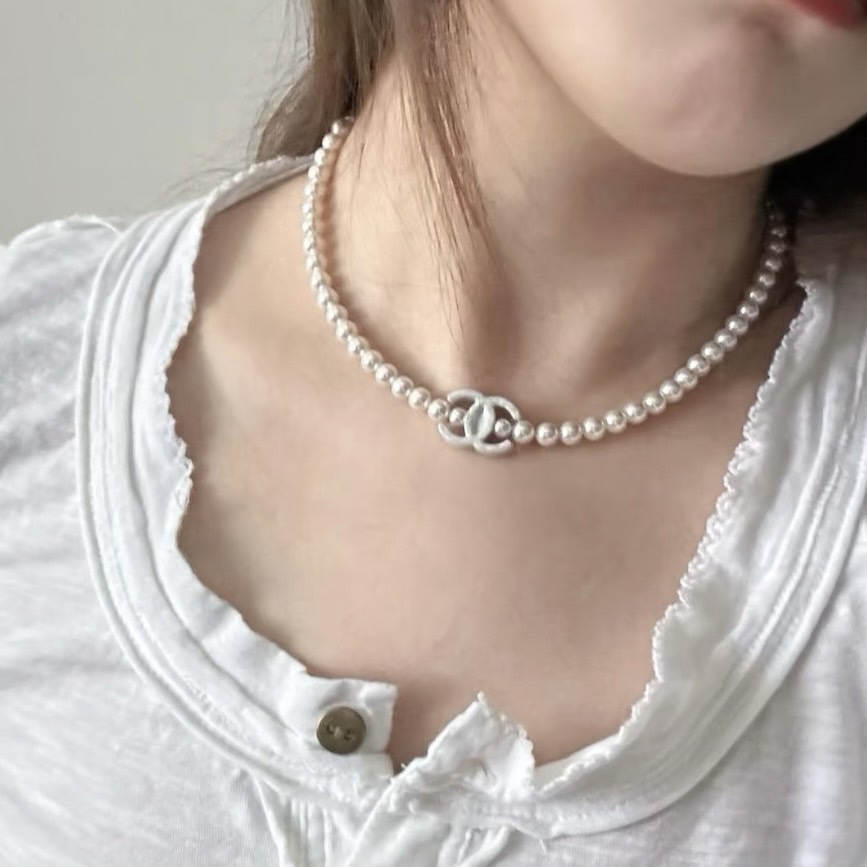 25C【パールで上品に♪】CHANEL パールチョーカー パールがかわいい♪【CHANEL】25C CCロゴ チョーカー