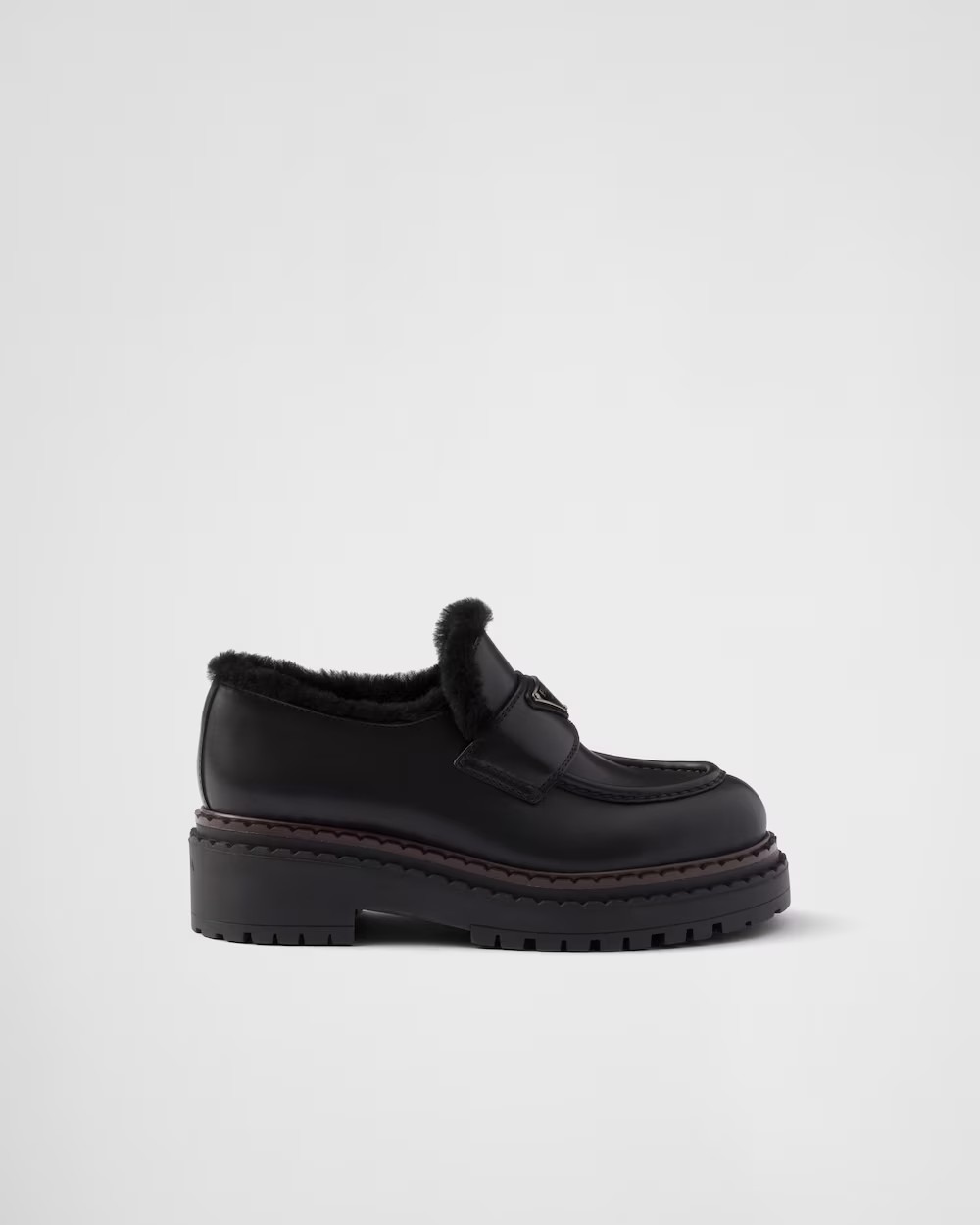 《送料無料》PRADA Double Chocolate leather shearling loafers