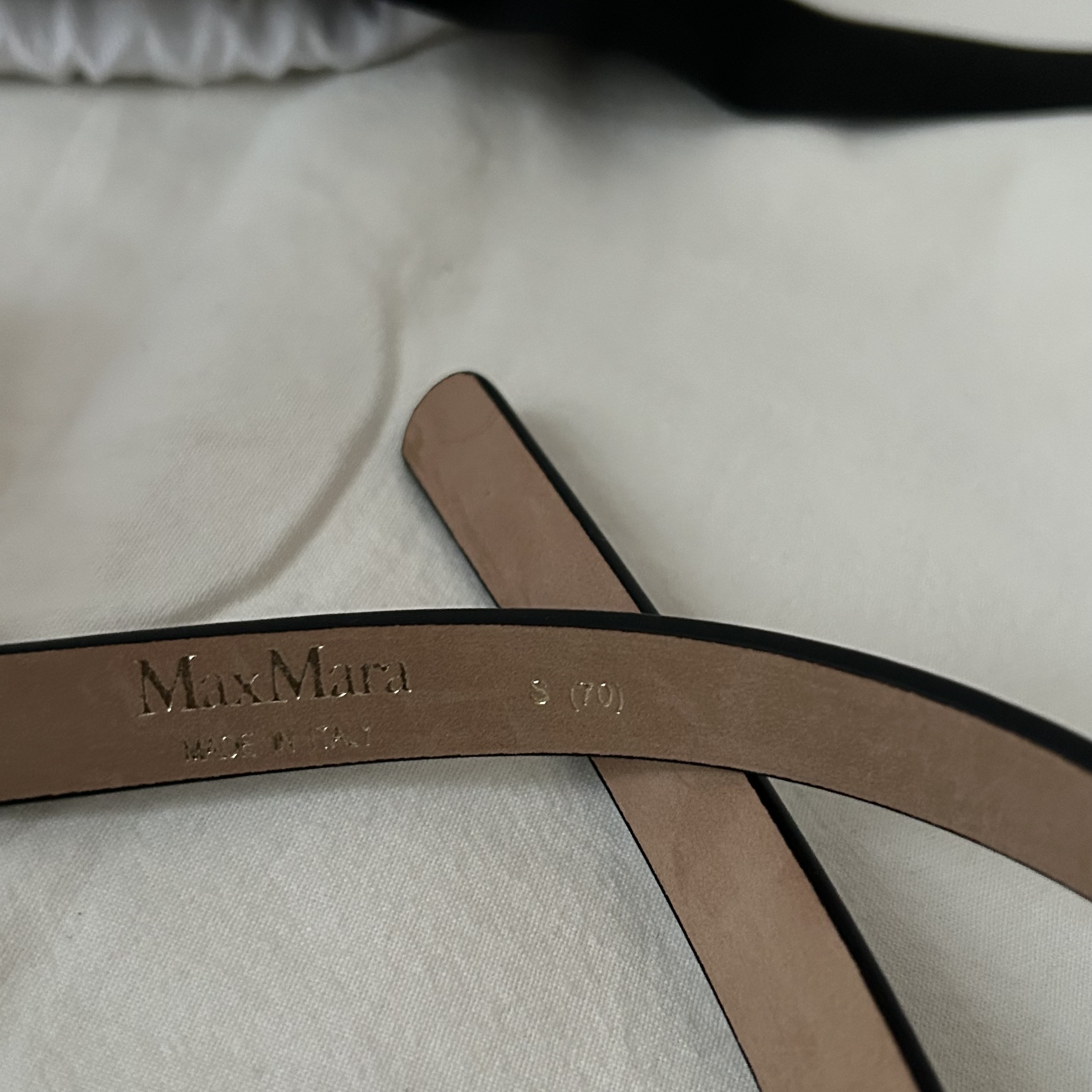 SALE《Max Mara》Mgraziata クロコ型押し エンボスベルト 15mm