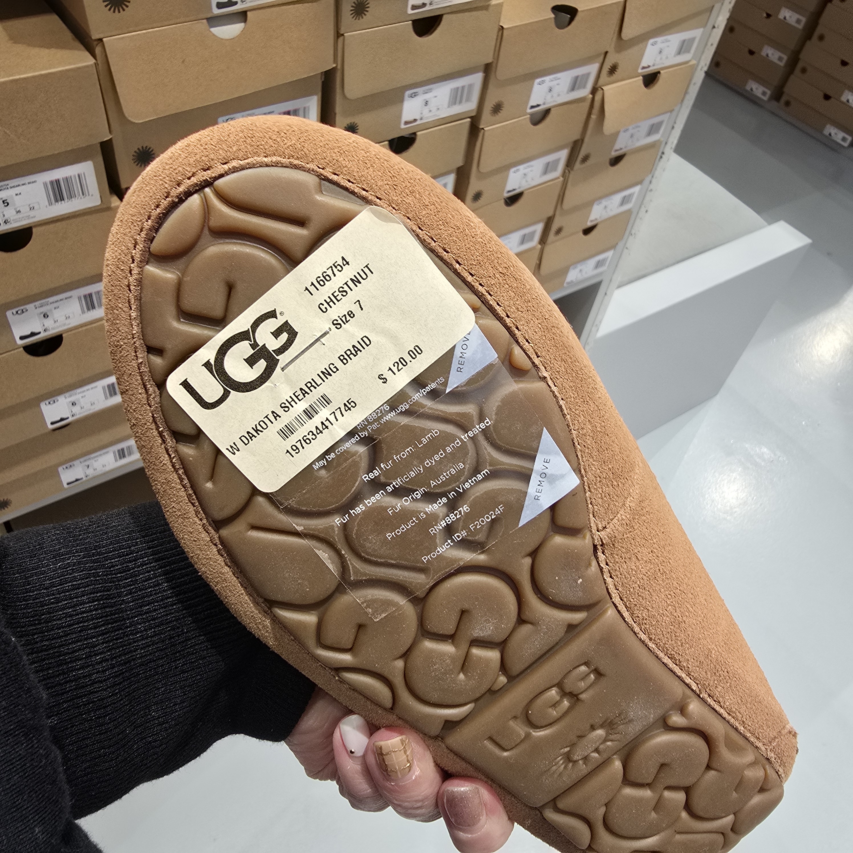 セール【UGG】内側 全面ファースリッポン♪ 暖かくて オシャレ♪ セール【UGG】内側 全面ファースリッポン♪ 暖かくて オシャレ