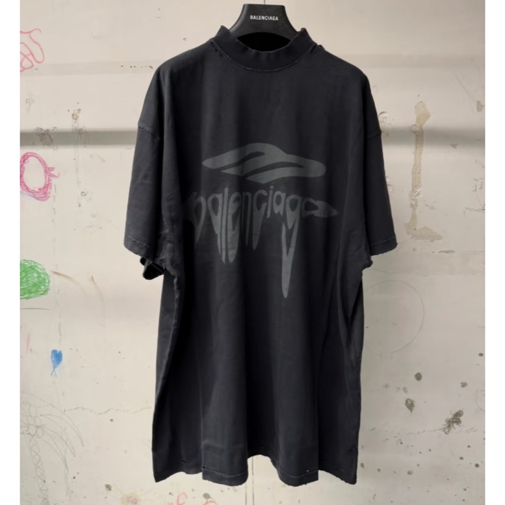 《上品シックでかっこいい》【BALENCIAGA】3B Liquefied Tシャツ