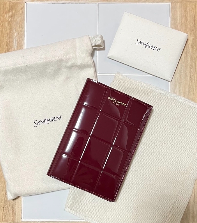 Saint Laurent★パテント キルティング 二つ折り財布 送関込み