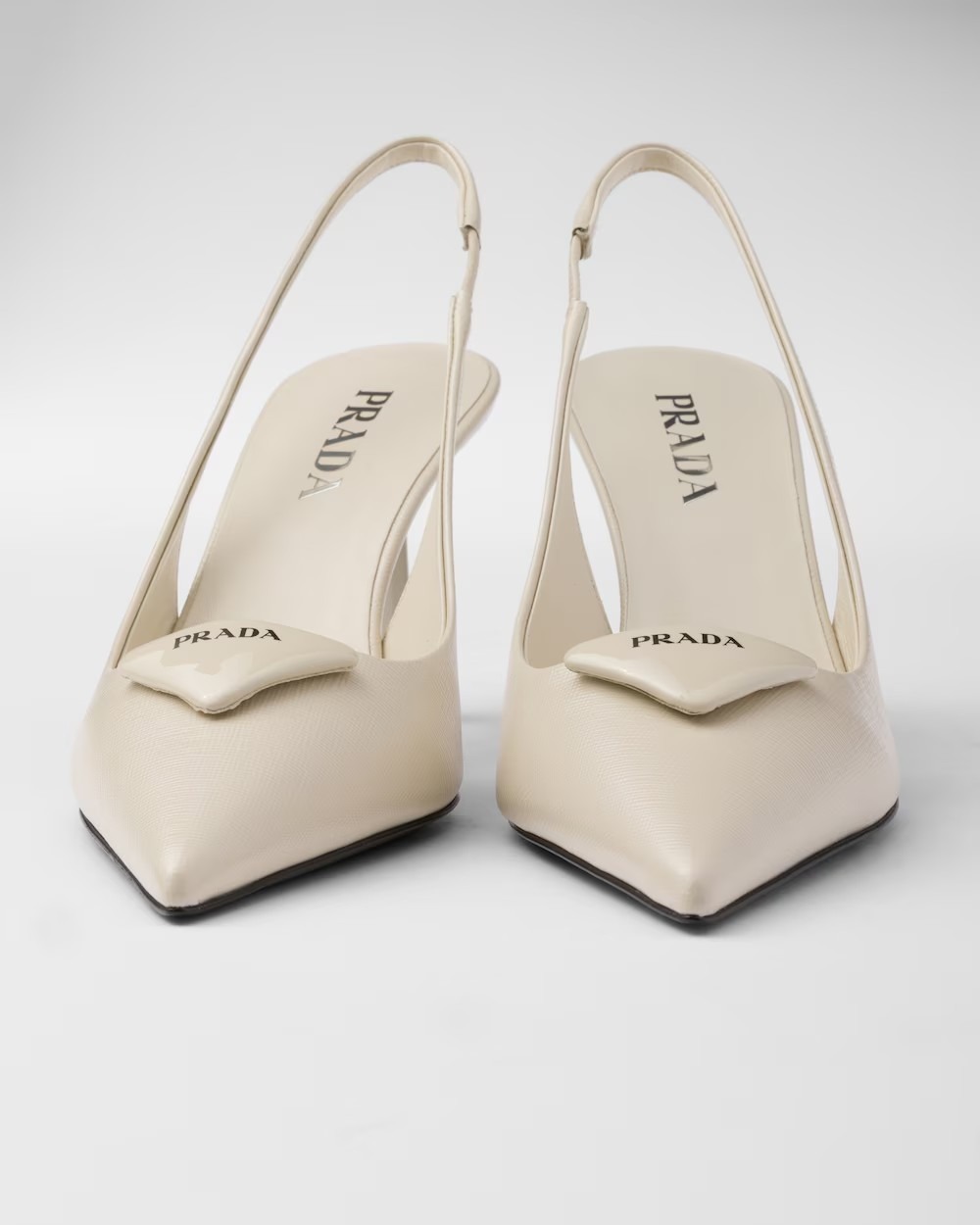 《送料無料》PRADA Saffiano patent leather slingback pumps