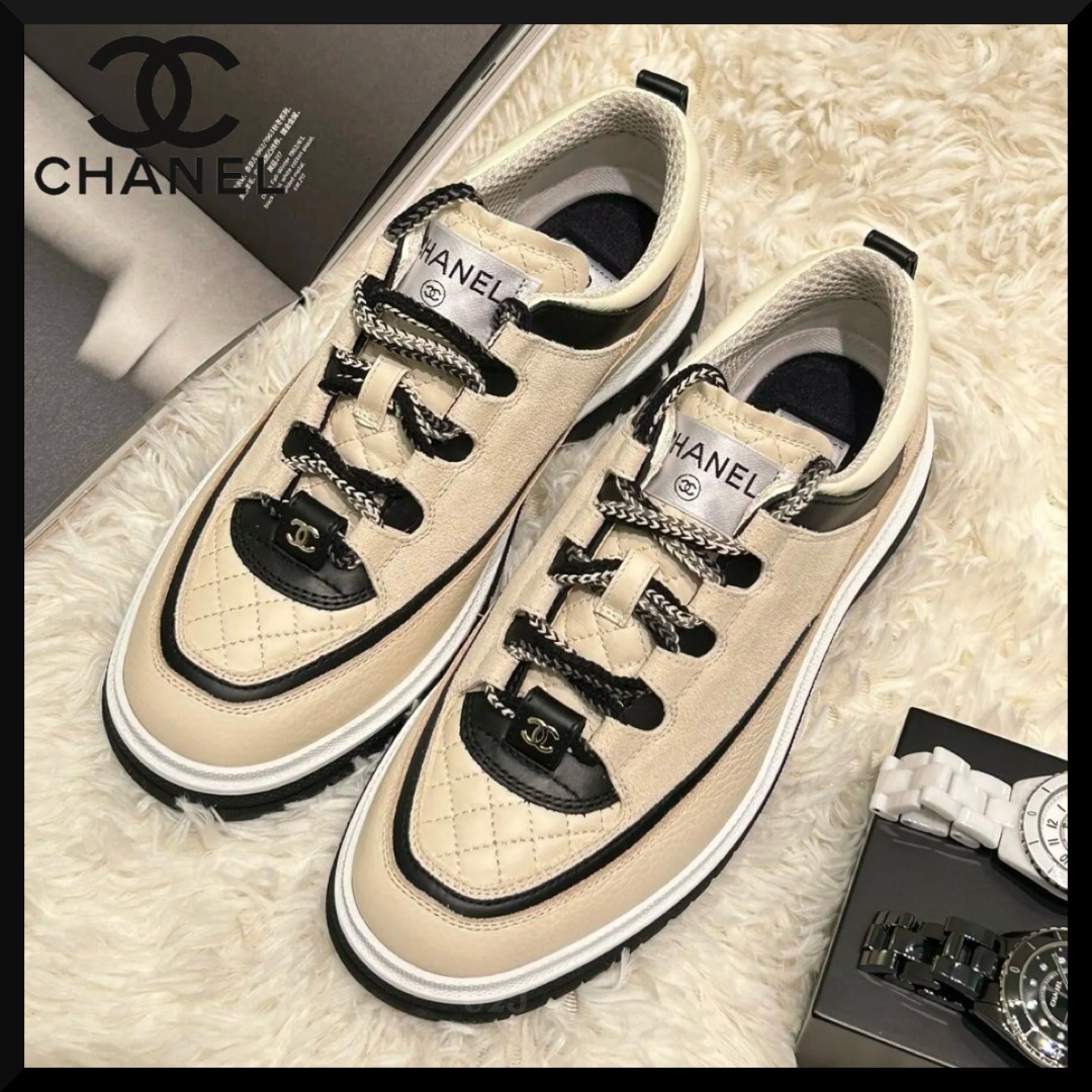 《機能的で履きやすい！！》 CHANEL スニーカー
