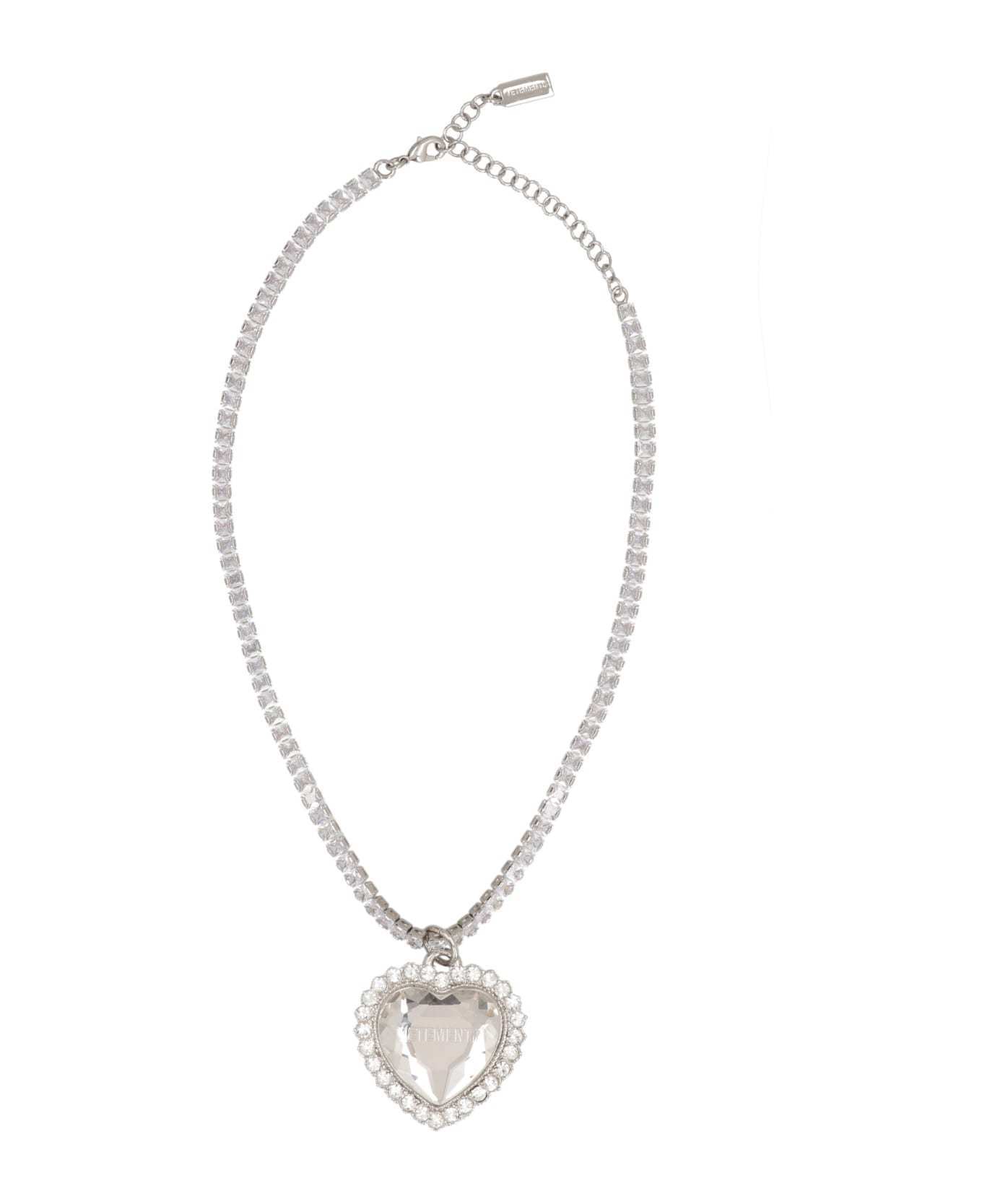 【関税込み】VETEMENTS シルバー Crystal Heart ネックレス VETEMENTS】CRYSTAL HEART NECKLACE | AYIN