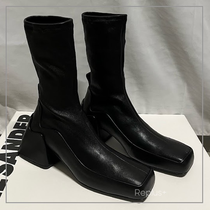 【Jil Sander】ショートブーツ スクウェアトゥ ブラック ヒール