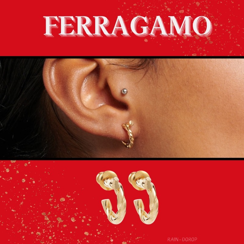 【FERRAGAMO】ゴールドロゴピアス