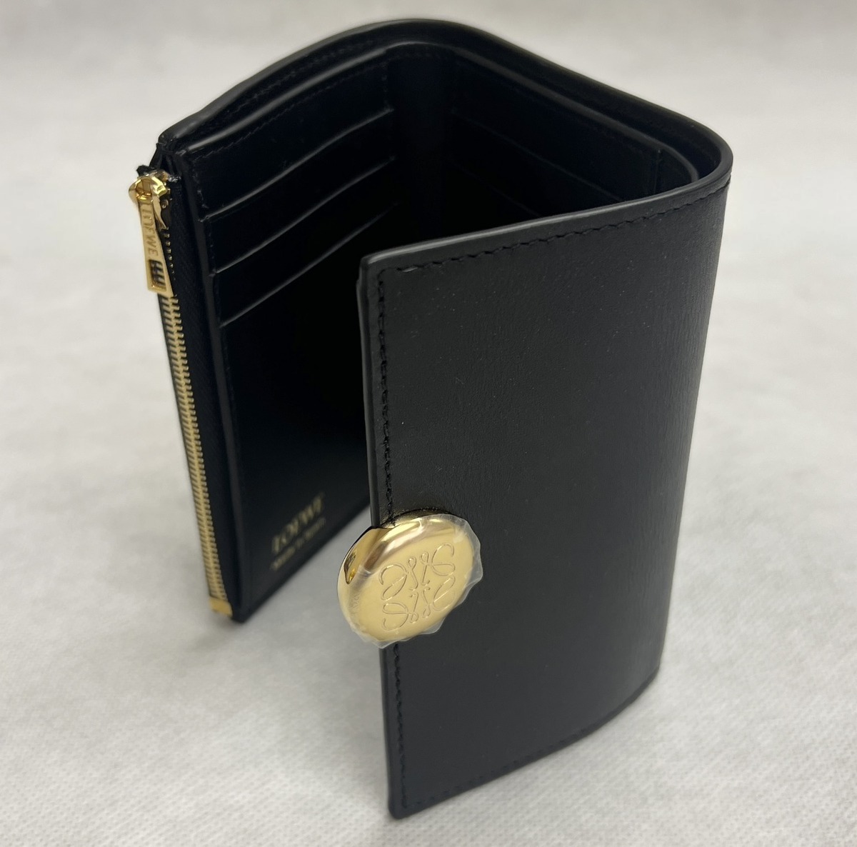 ☆Loewe☆ぺブル バーティカル ウォレット スモール (LOEWE
