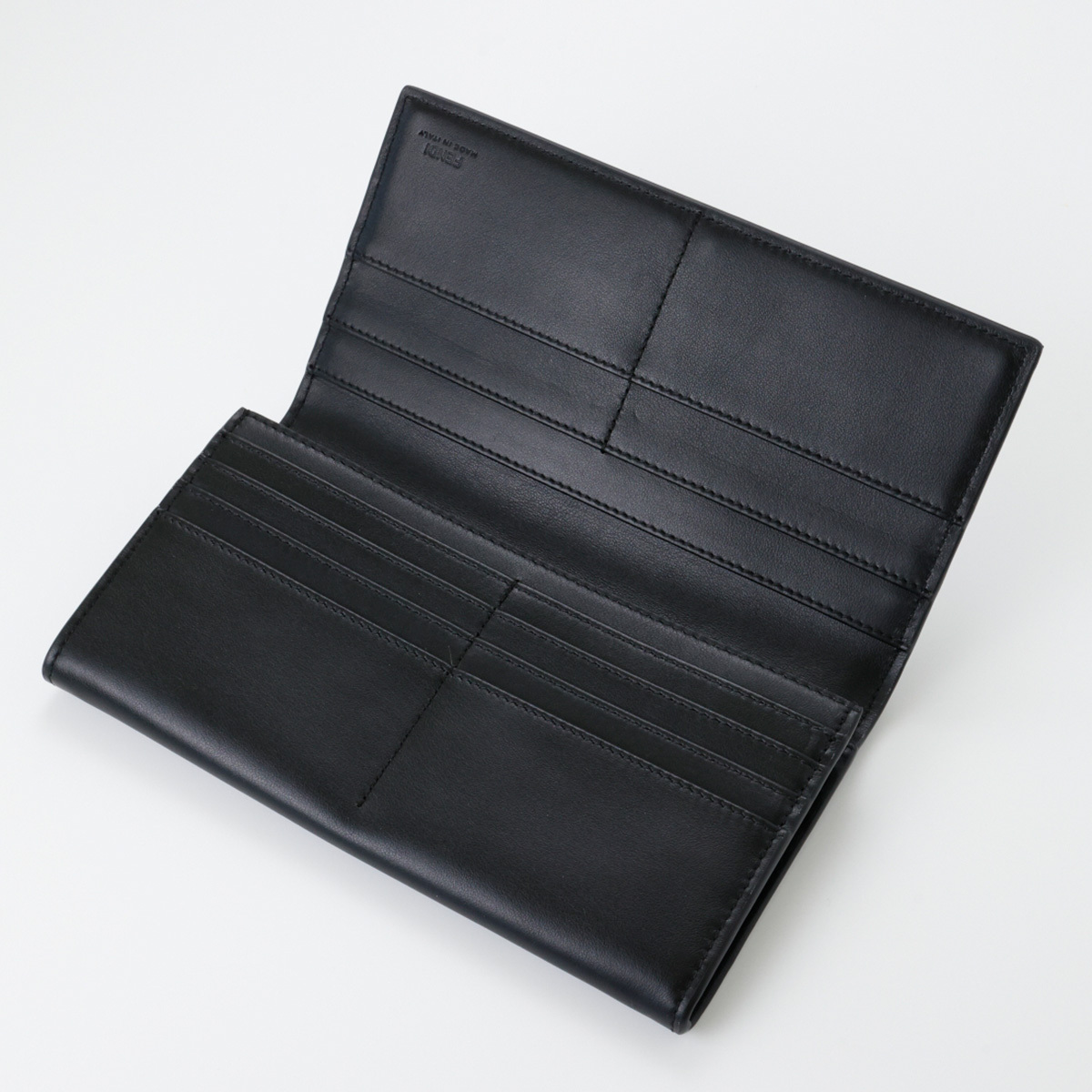 【国内発送】FENDI 7M0264 フラップ 長財布 FFロゴ ギフト包装 国内発送】FENDI 7M0264 フラップ 長財布 FFロゴ ギフト包装
