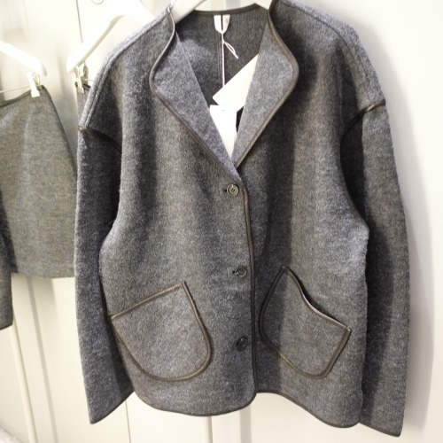 “ARKET” ボイルドウール×レザートリムジャケット