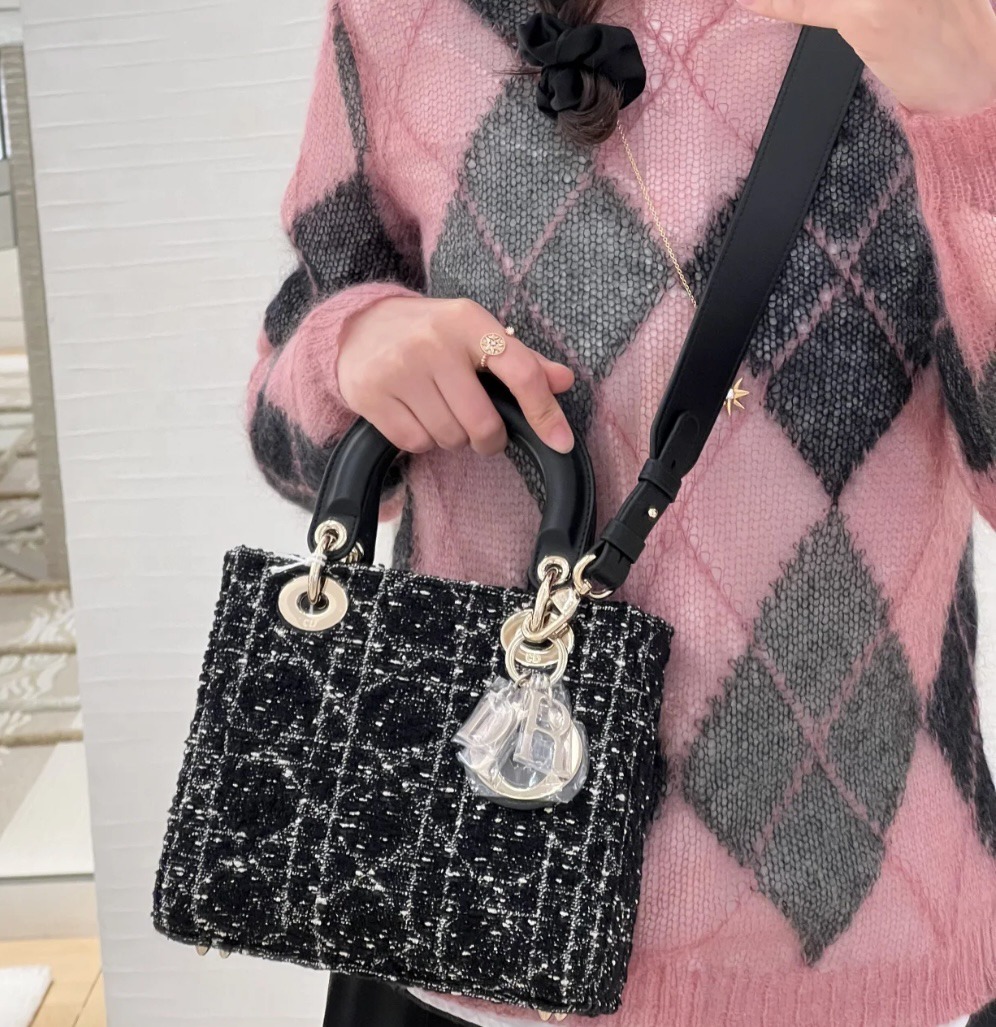 関税なし！特別感あふれる逸品\tDior\tLady Dior バッグ ミニ