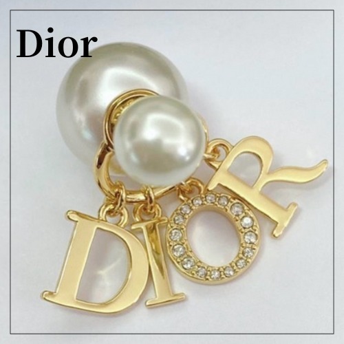 【煌めく耳元】Dior ピアス