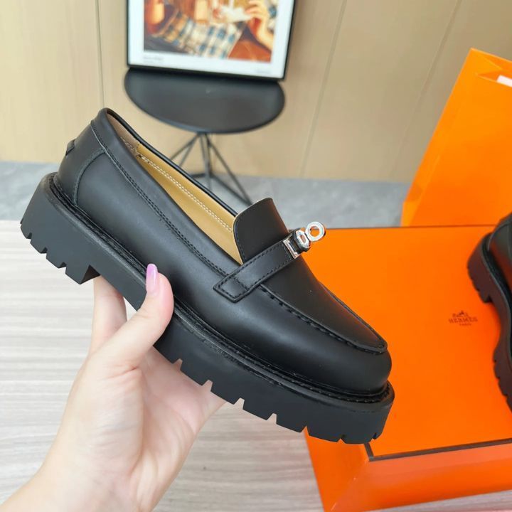 HERMES《長年使える☆》 ローファー レザー ダービーシューズ