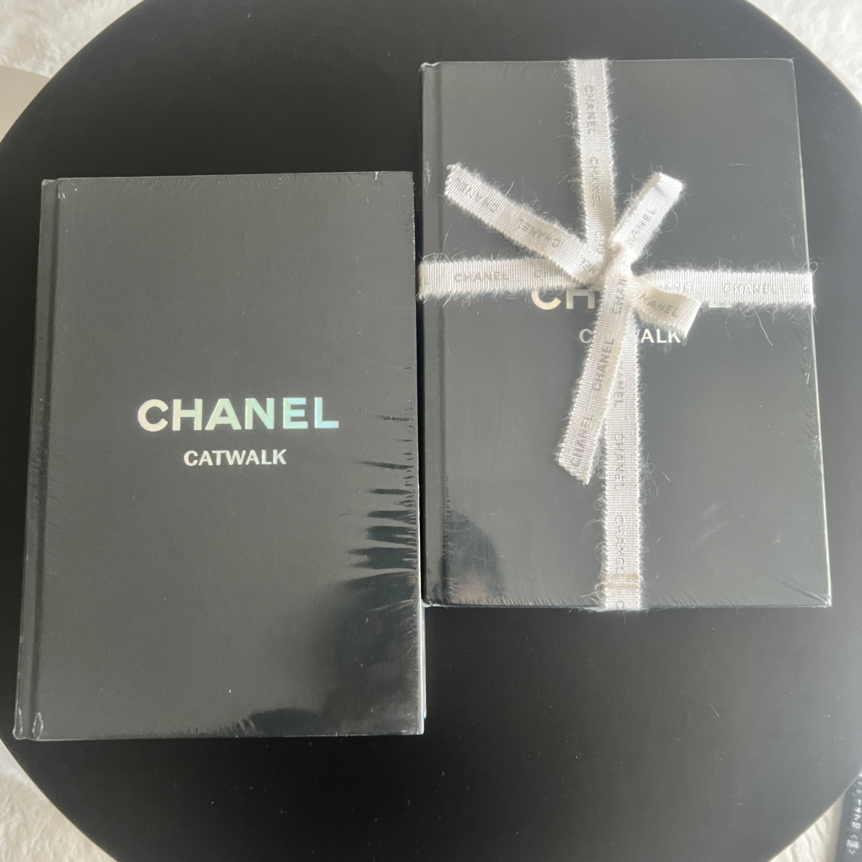 直ぐにお届け！【CHANEL】ザ コンプリートコレクションブック