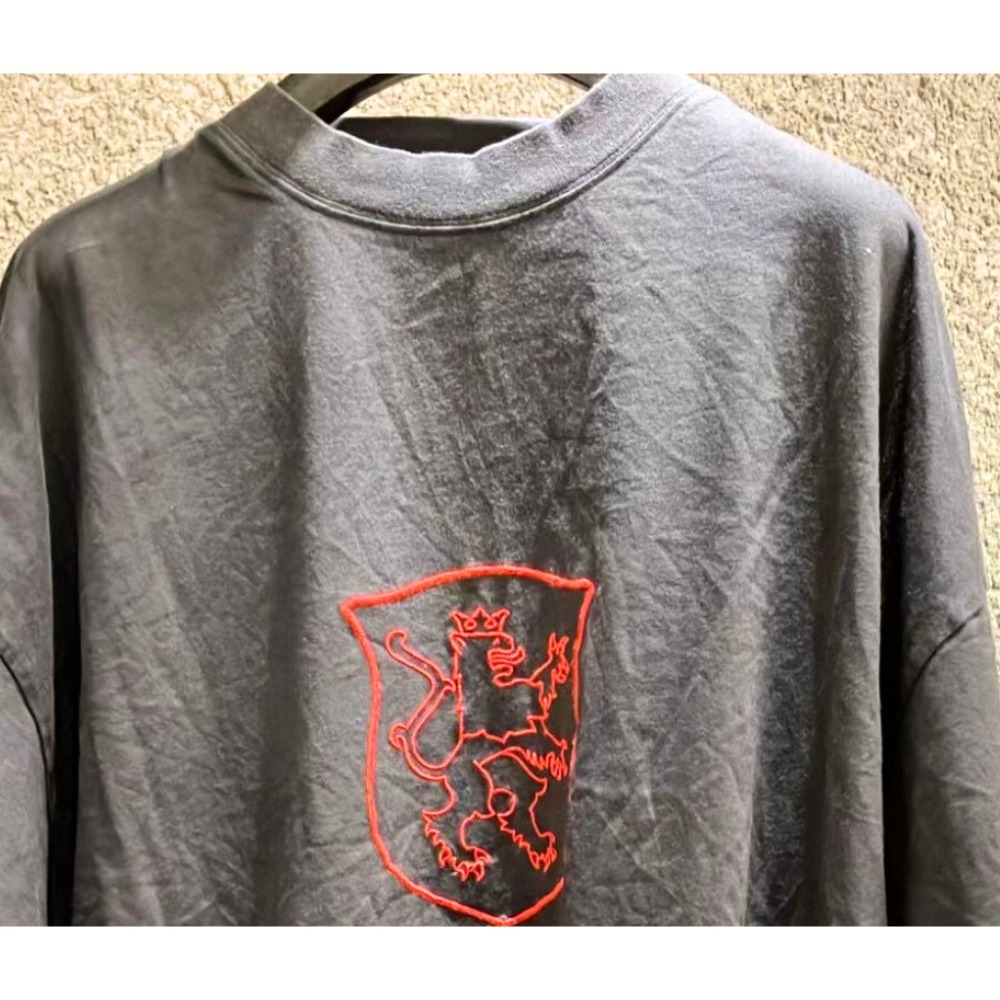 《クールな逸品》【BALENCIAGA】Lion Club Tシャツ ロゴ