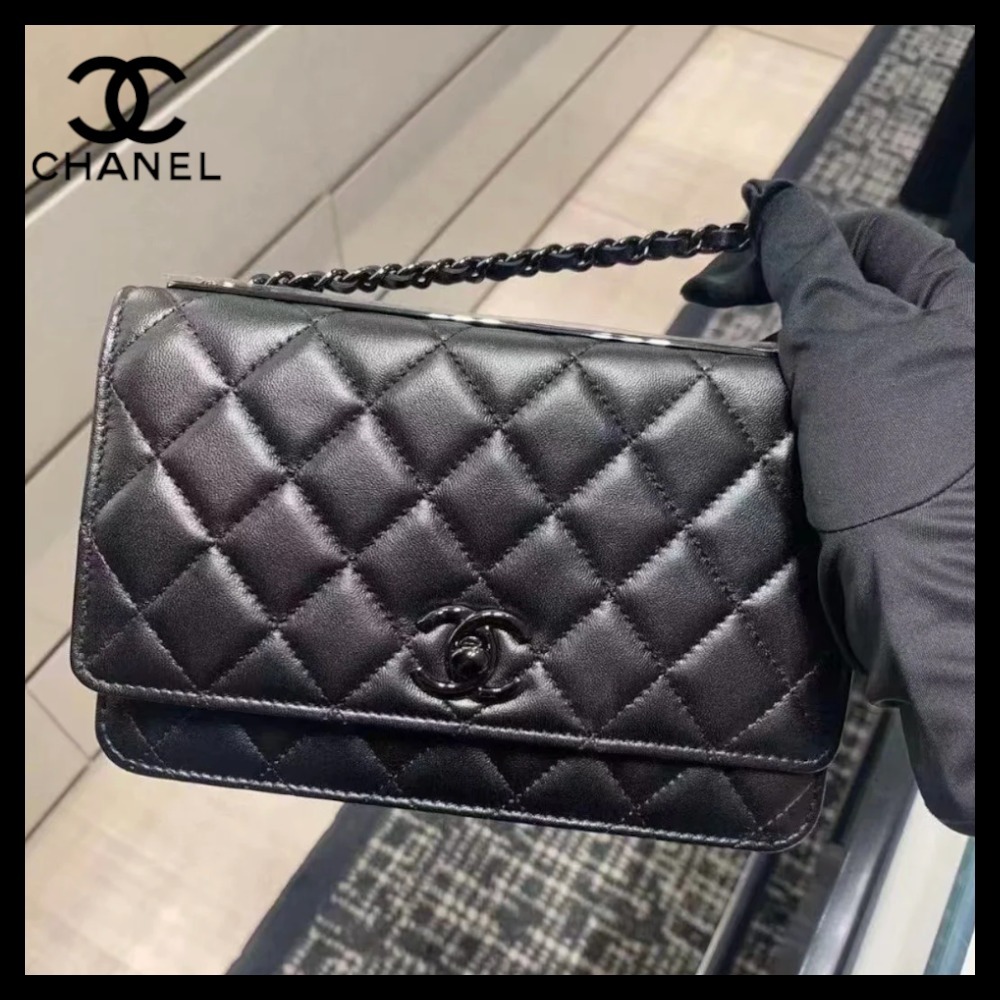 【おしゃれ/エレガント♪】CHANEL チェーン ウォレット