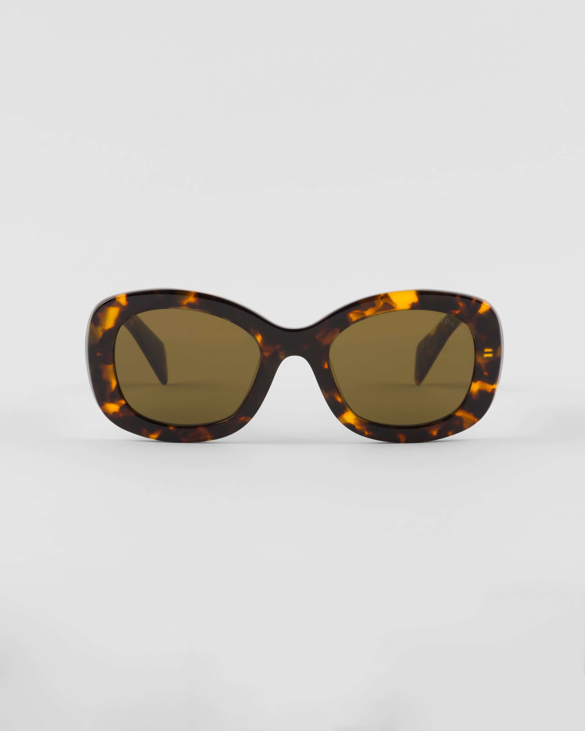 【日本入手困難】Sunglasses with the Prada logo サングラス