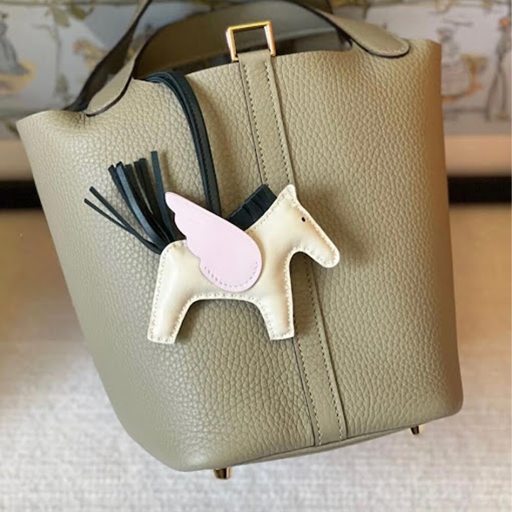《ギフトに♡》HERMES ロデオペガサスPM Craie