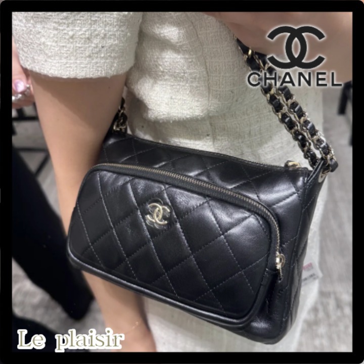 《国内入手困難カラー♡》CHANEL チェーン クラッチ