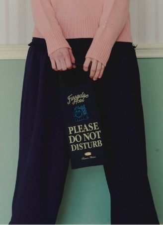 [RONRON]FURRYDISE ポーチ★新作・24AW★人気★韓国★関税込み★ RONRON】☆韓国人気！ポーチ☆ FURRYDISE POUCH ☆ 3 COLOR
