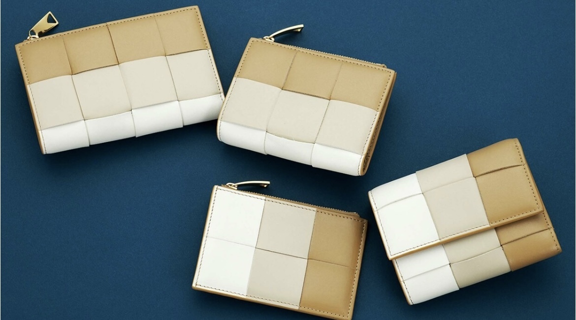 《日本限定》BOTTEGA VENETA カセットファスナー カードケース