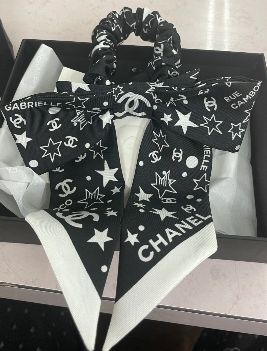 【エレガントなリボンモチーフ♪】シャネル★チェーンサンダル シャネル】チェーン クラッチ メタリック ラムスキン (CHANEL