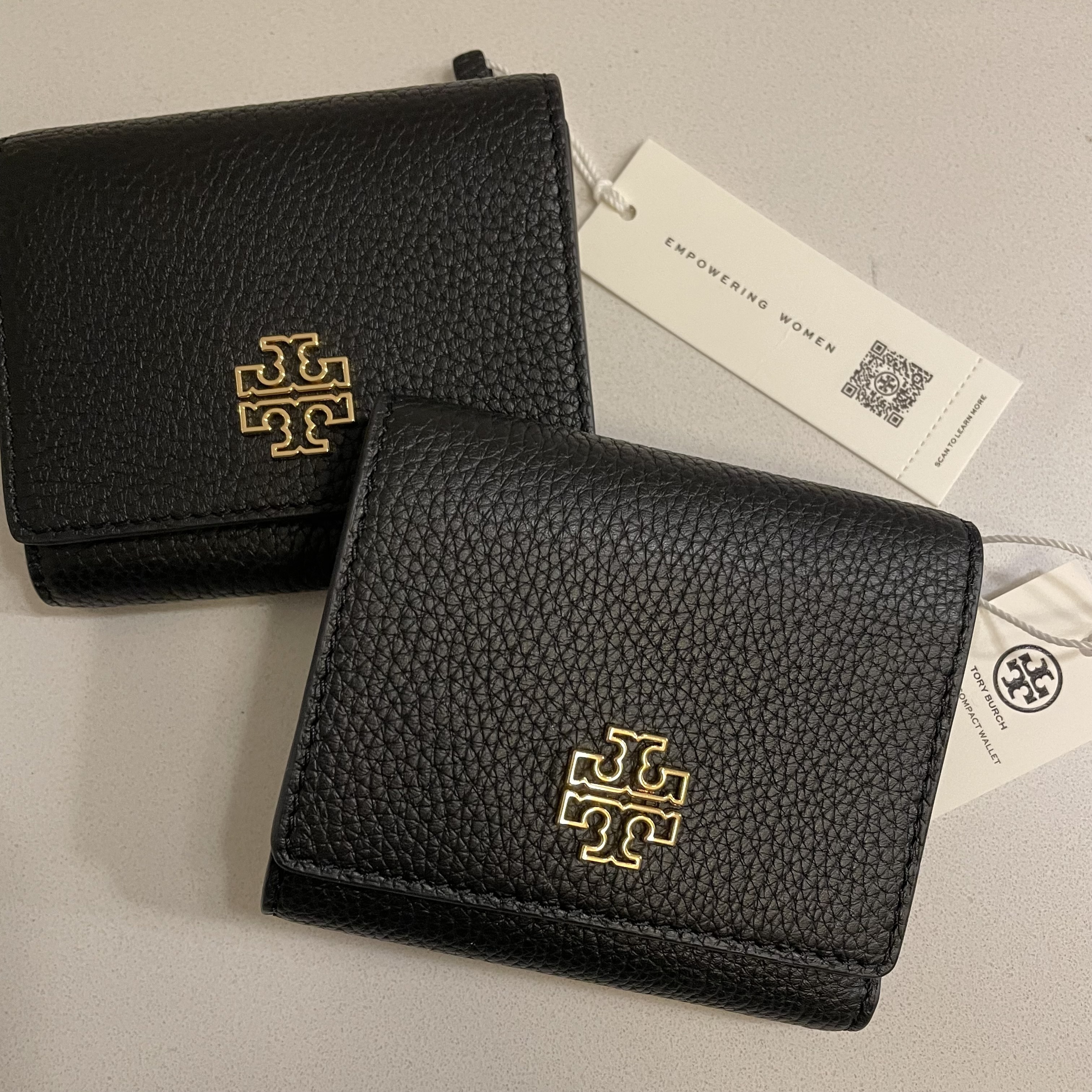 TORY BURCH Britten Compact wallet おしゃれなミニ財布
