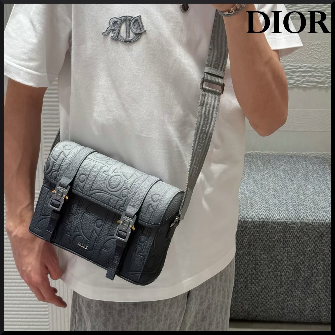 【25Cruise新作☆】Dior Hit the Road メッセンジャーバッグ