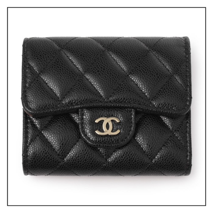CHANEL ブラックレザー 折りたたみ財布