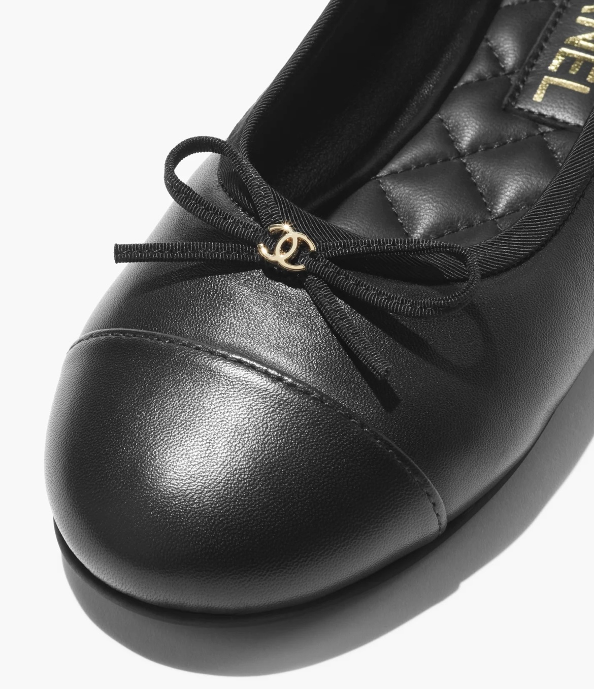 《シンプルな高級感が光る逸品♪》25C限定★CHANEL バレリーナ