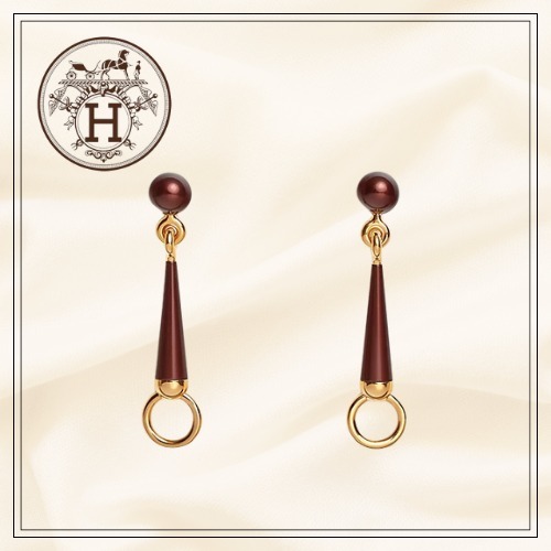 【大人気】HERMES ピアス《エピュール・エケストル》