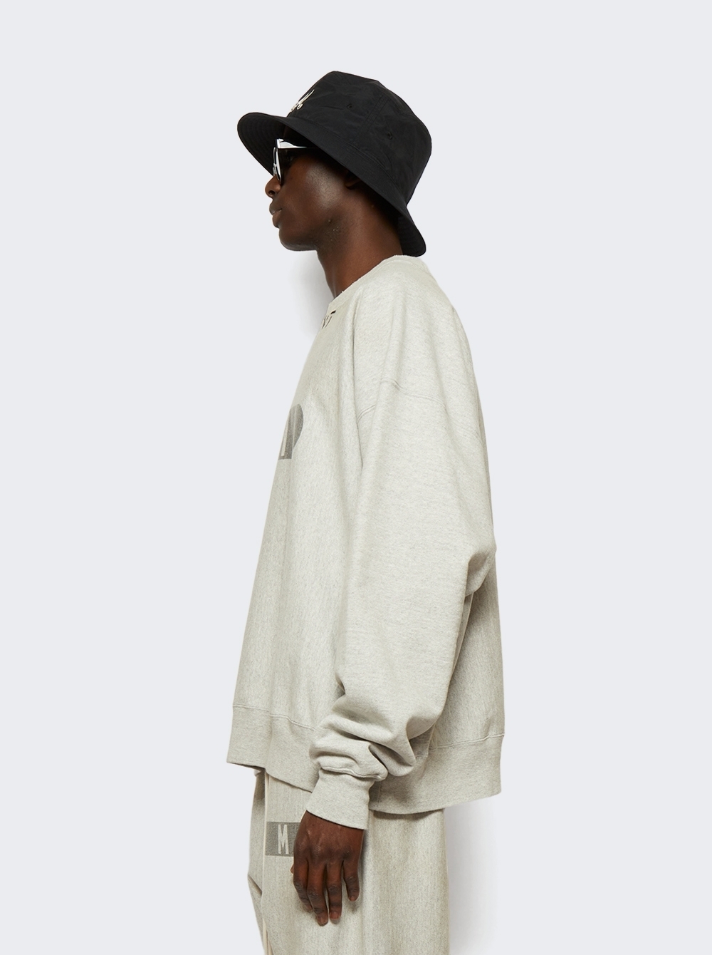 さらなる高みへ【Saint Mxxxxxx】Crewneck Sweater Grey SAINT MXXXXXX Crew Neck Sweater | Grey | FARFETCH
