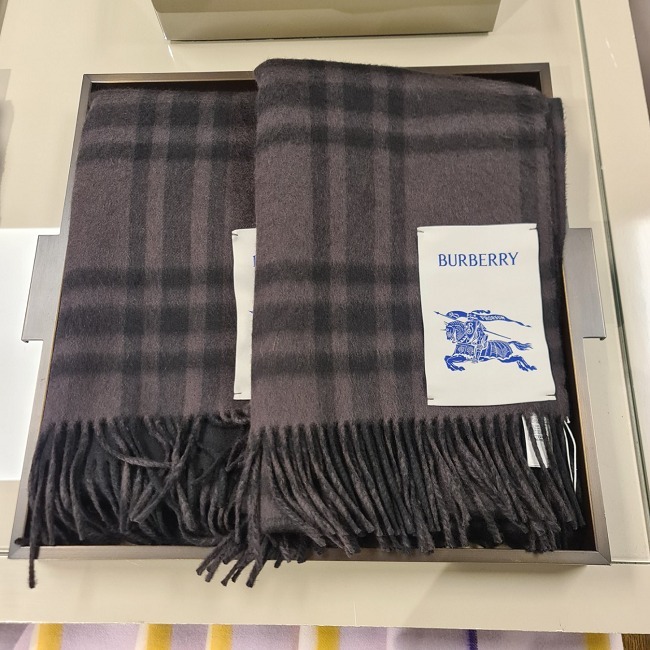 スカーフ BURBERRY MU SLD TRI-BAR SCARF OTTER