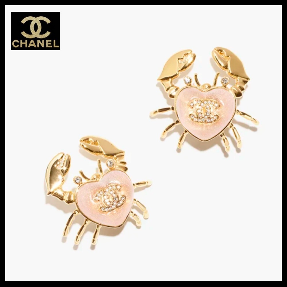 CHANEL《個性的なクラブモチーフがお洒落》シャネル25Cピアス