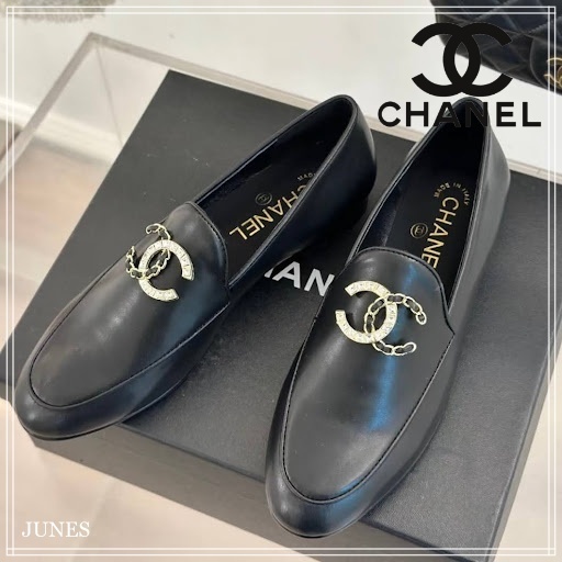 2025新作♪【CHANEL】CCロゴ ローファー