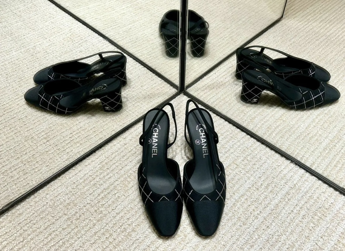 【上品で可愛い♪】CHANEL シャネル CCロゴ パンプス ミュール 上品で可愛い♪】CHANEL シャネル CCロゴ パンプス ミュール