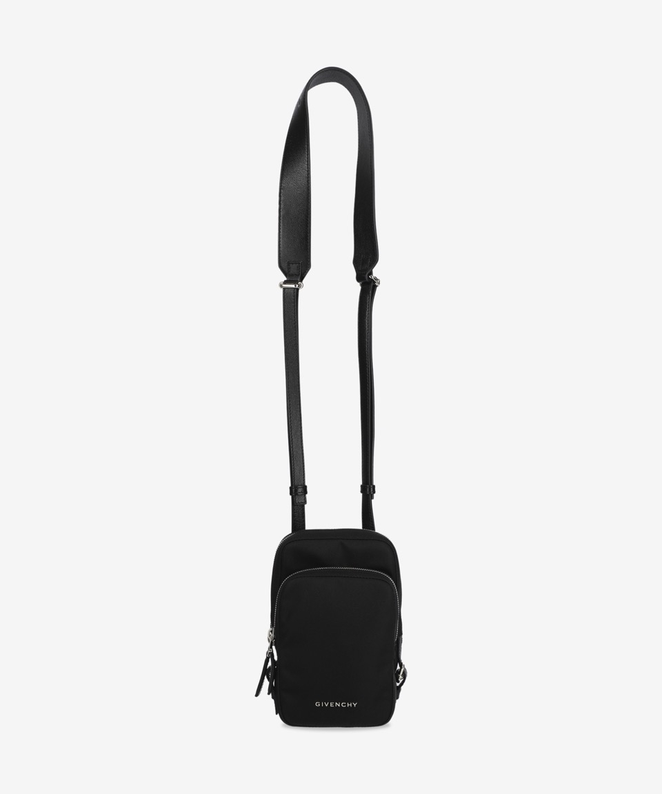 《GIVENCHY》 スモールパンドラ ナイロンカメラ クロスバッグ