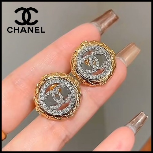 耳元が華やかに輝く♪【CHANEL】25C CCロゴ ピアス
