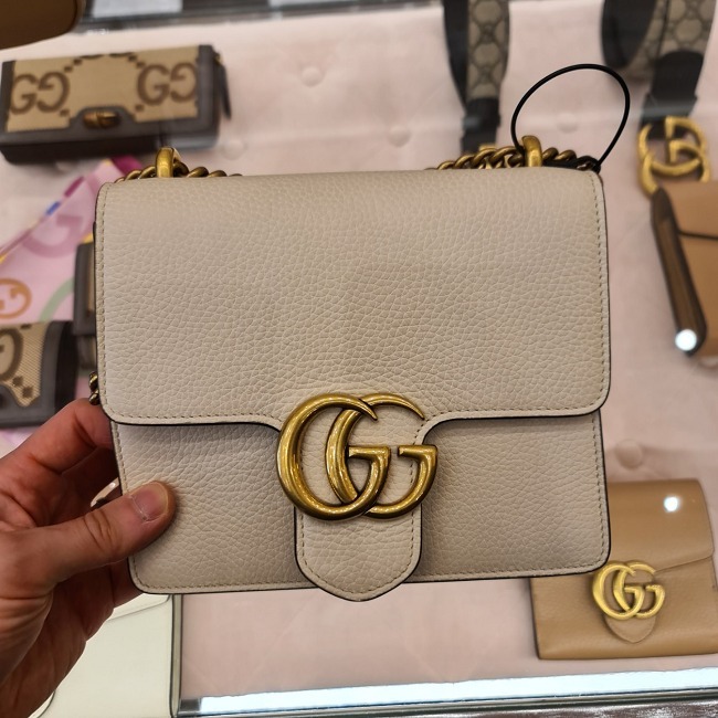 ショルダーバッグ・ポシェット GUCCI GG MARMONT 779790 A7M0T 9522