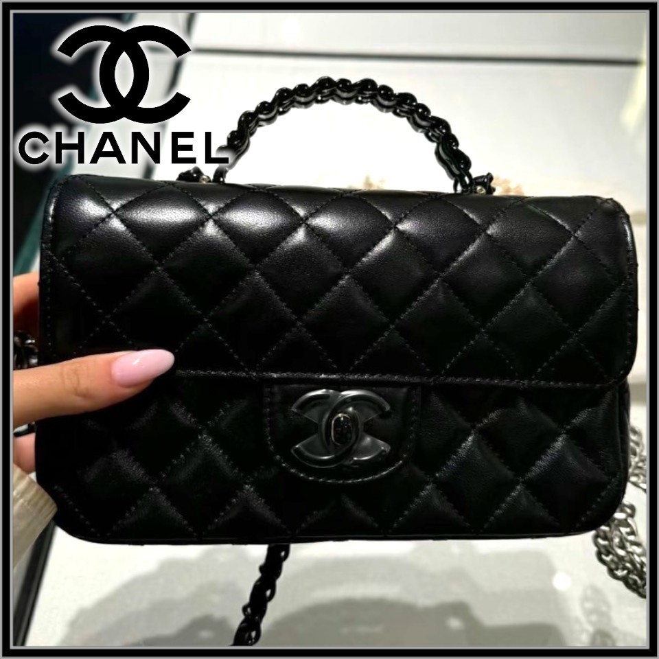 かっこいいデザイン♪【CHANEL】ショルダーバッグ